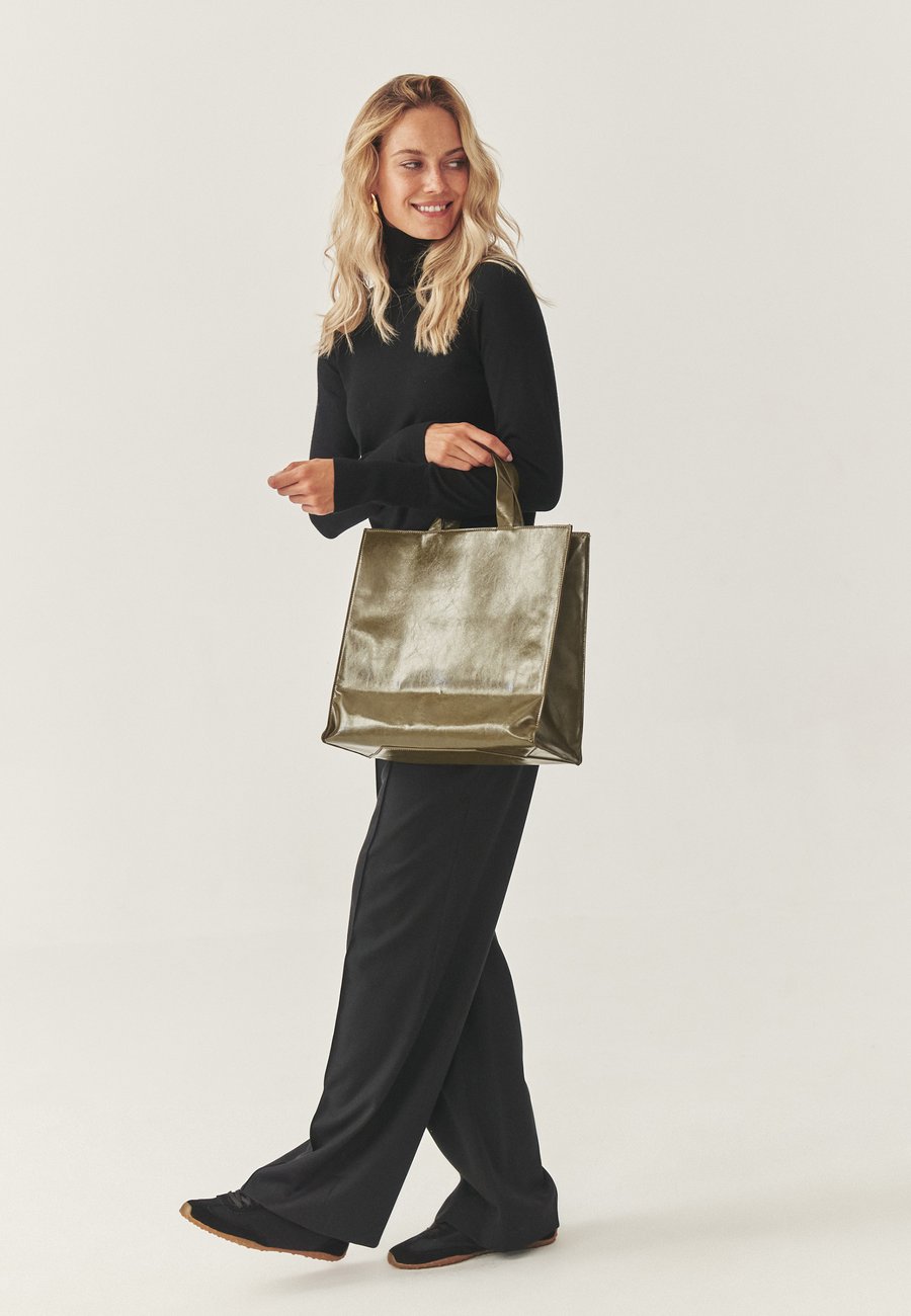 Сумка TATUUM Handbag, Green
Сумка TATUUM Handbag, Green