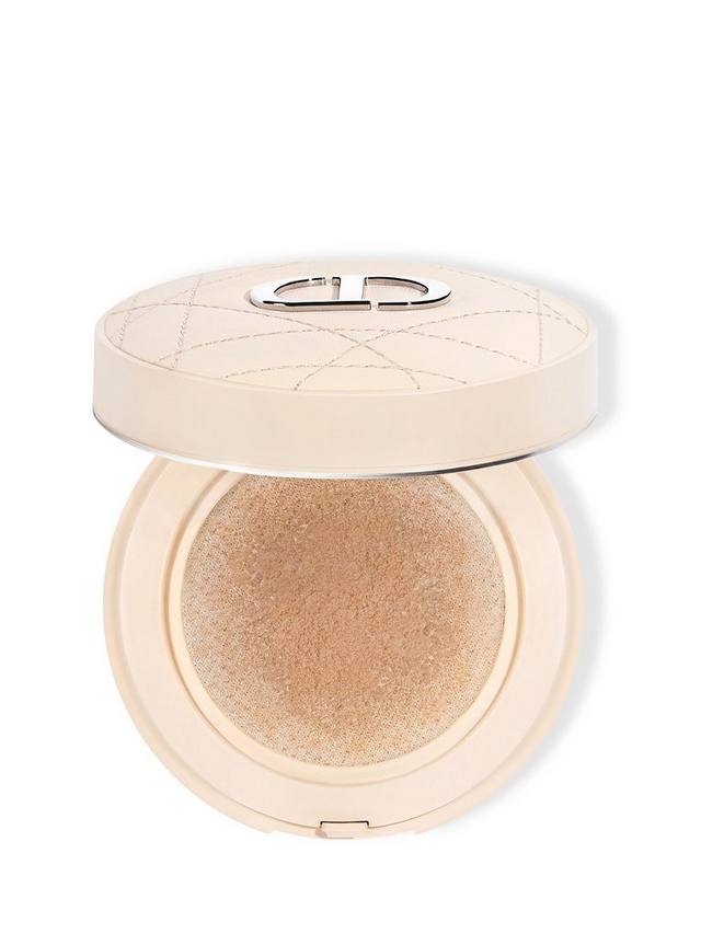 Diorskin Forever Cushion рассыпчатая пудра DIOR, 040 Deep
Diorskin Forever Cushion рассыпчатая пудра DIOR, 040 Deep