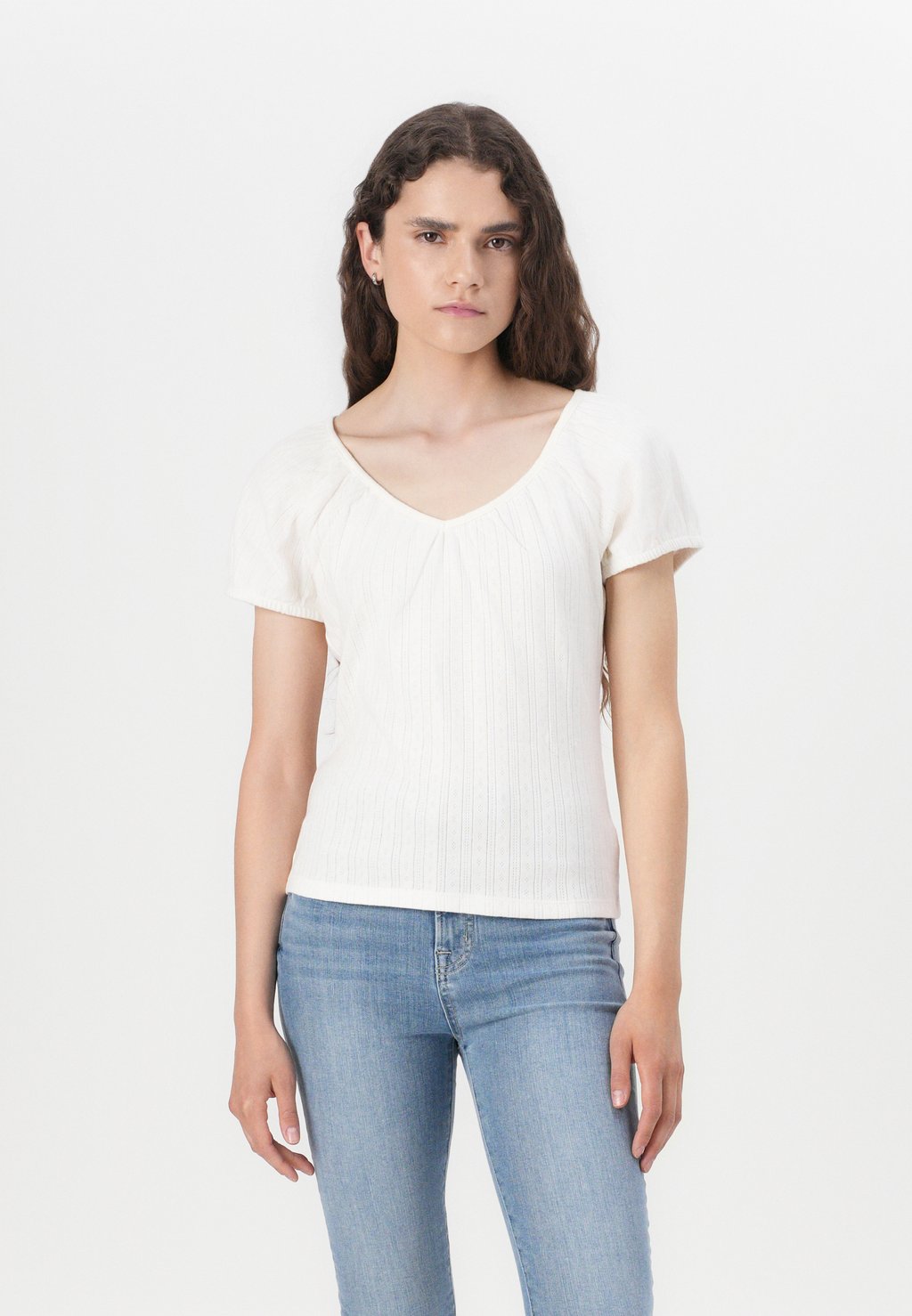 Топ POINTELLE GAP, белый
Топ POINTELLE GAP, белый