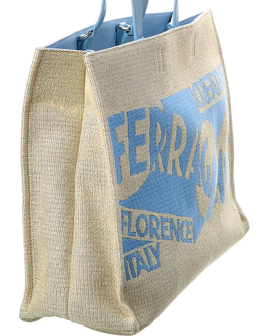 Большая сумка-тоут с кожаной отделкой Ferragamo с логотипом Salvatore Ferragamo, коричневый
Большая сумка-тоут с кожаной отделкой Ferragamo с логотипом Salvatore Ferragamo, коричневый