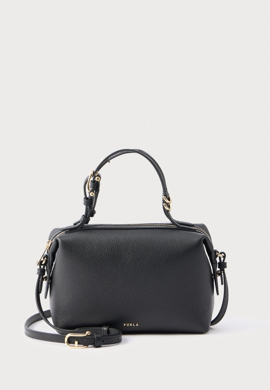 Сумка Furla DOUBLE MINI BOSTON BAG, Nero/Black
Сумка Furla DOUBLE MINI BOSTON BAG, Nero/Black