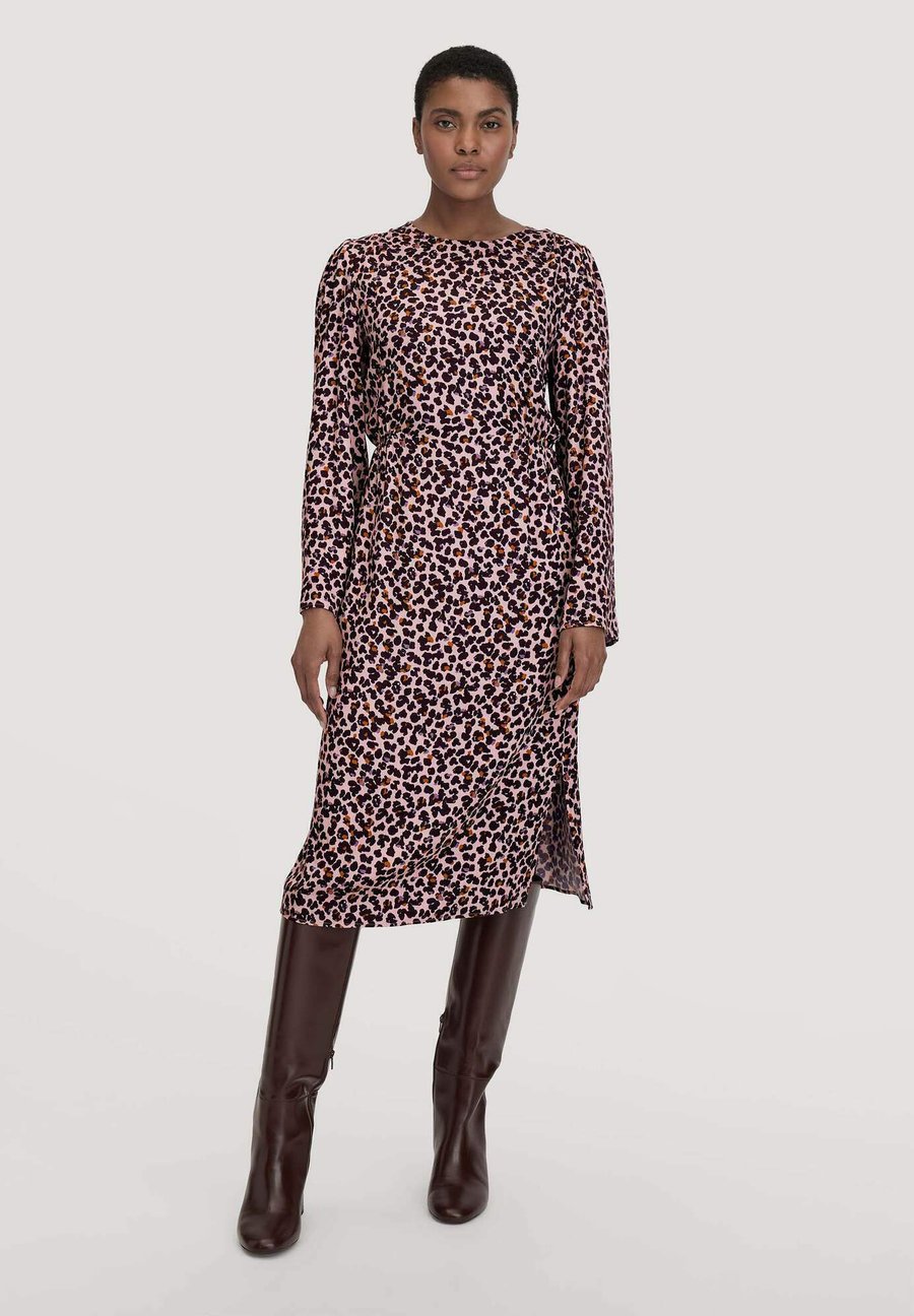 Платье Hessnatur KNIEBEDECKEND, Rosé/Light Pink
Платье Hessnatur KNIEBEDECKEND, Rosé/Light Pink