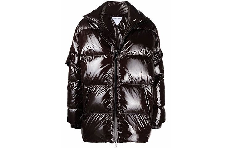 Пуховик женский Bottega Veneta, коричневый
Пуховик женский Bottega Veneta, коричневый