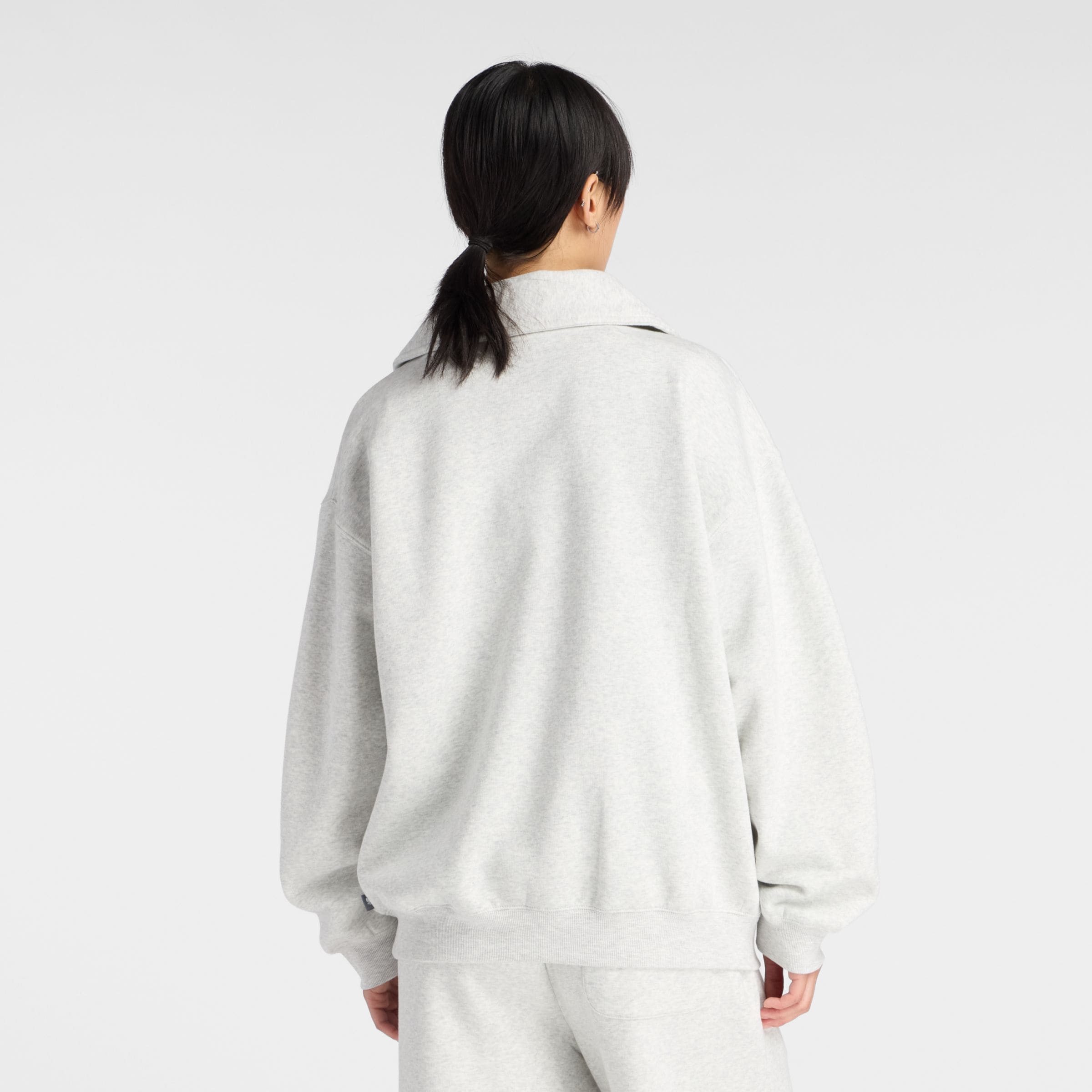 New balance Спортивный костюм 'Trackside' в светло-сером цвете
New balance Спортивный костюм 'Trackside' в светло-сером цвете