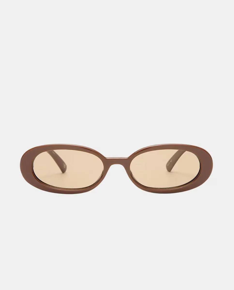Женские овальные солнцезащитные очки с литьем под давлением Le Specs, коричневый
Женские овальные солнцезащитные очки с литьем под давлением Le Specs, коричневый