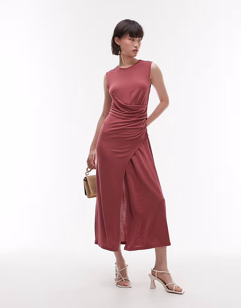 Платье мидакси из джерси & Other Stories с драпировкой и асимметричным запахом спереди в гранатово-ягодном цвете
Платье мидакси из джерси & Other Stories с драпировкой и асимметричным запахом спереди в гранатово-ягодном цвете