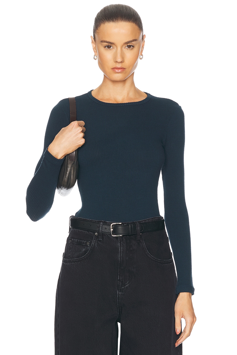 Облегающий топ Quincy с круглым вырезом и длинными рукавами SABLYN, цвет Compass
Облегающий топ Quincy с круглым вырезом и длинными рукавами SABLYN, цвет Compass