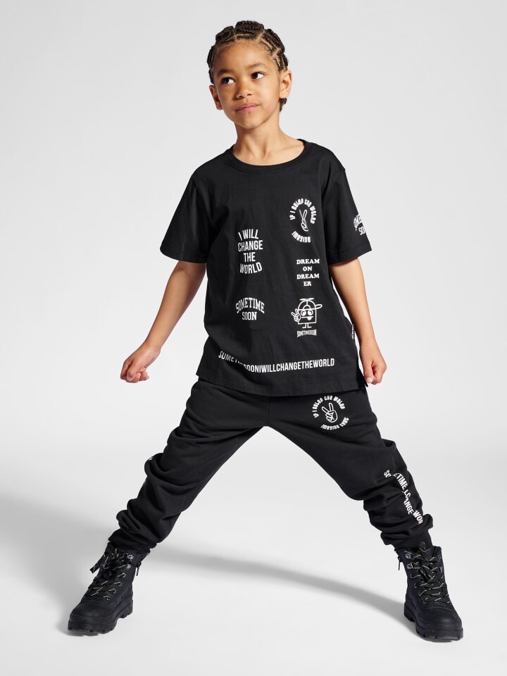 Футболка Sometime Soon T-Shirt S/S Stsortega Kinder, черный
Футболка Sometime Soon T-Shirt S/S Stsortega Kinder, черный