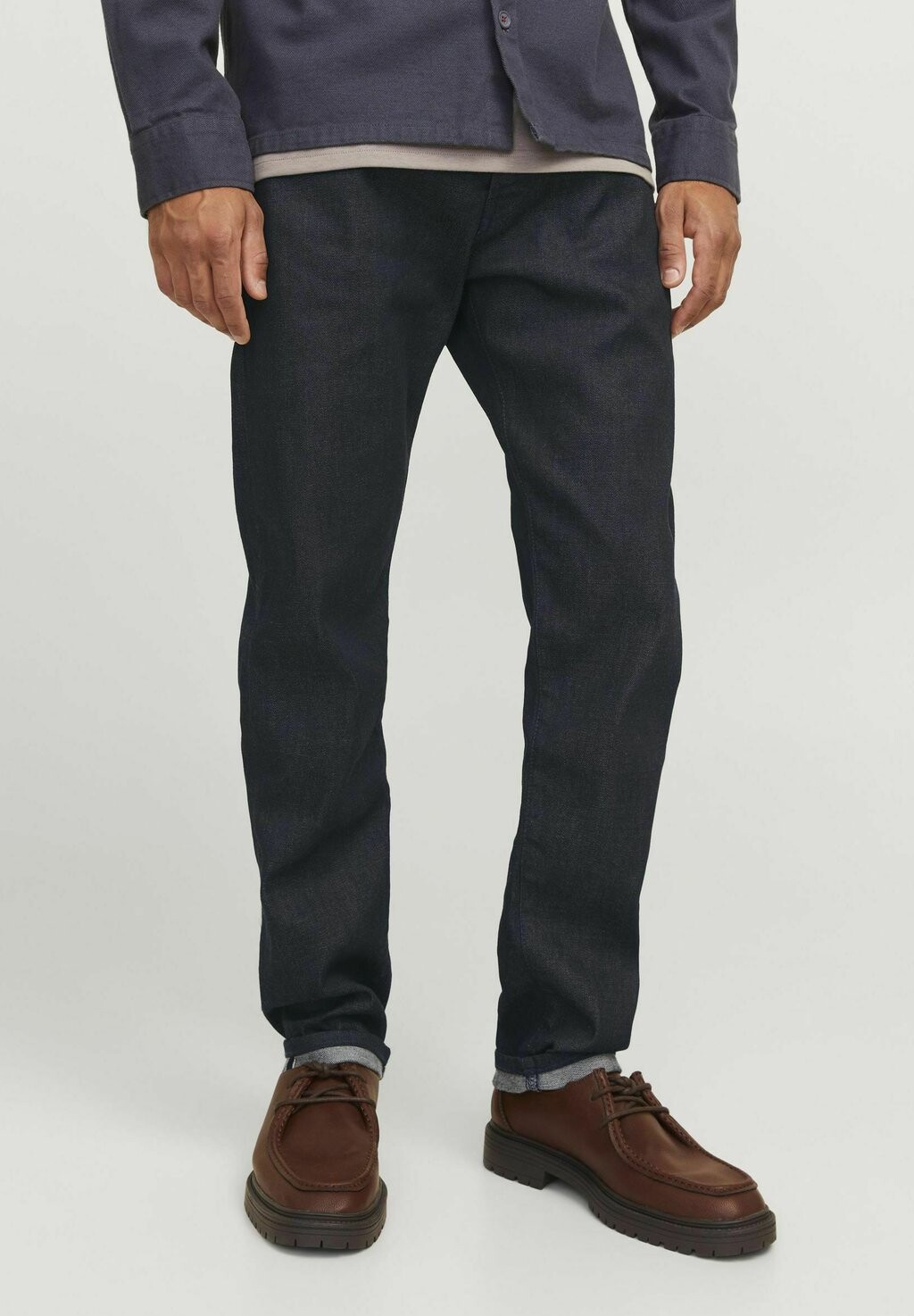 Джинсы прямого кроя SELVEDGE R.D.D. ROYAL DENIM DIVISION, темно-синий деним
Джинсы прямого кроя SELVEDGE R.D.D. ROYAL DENIM DIVISION, темно-синий деним