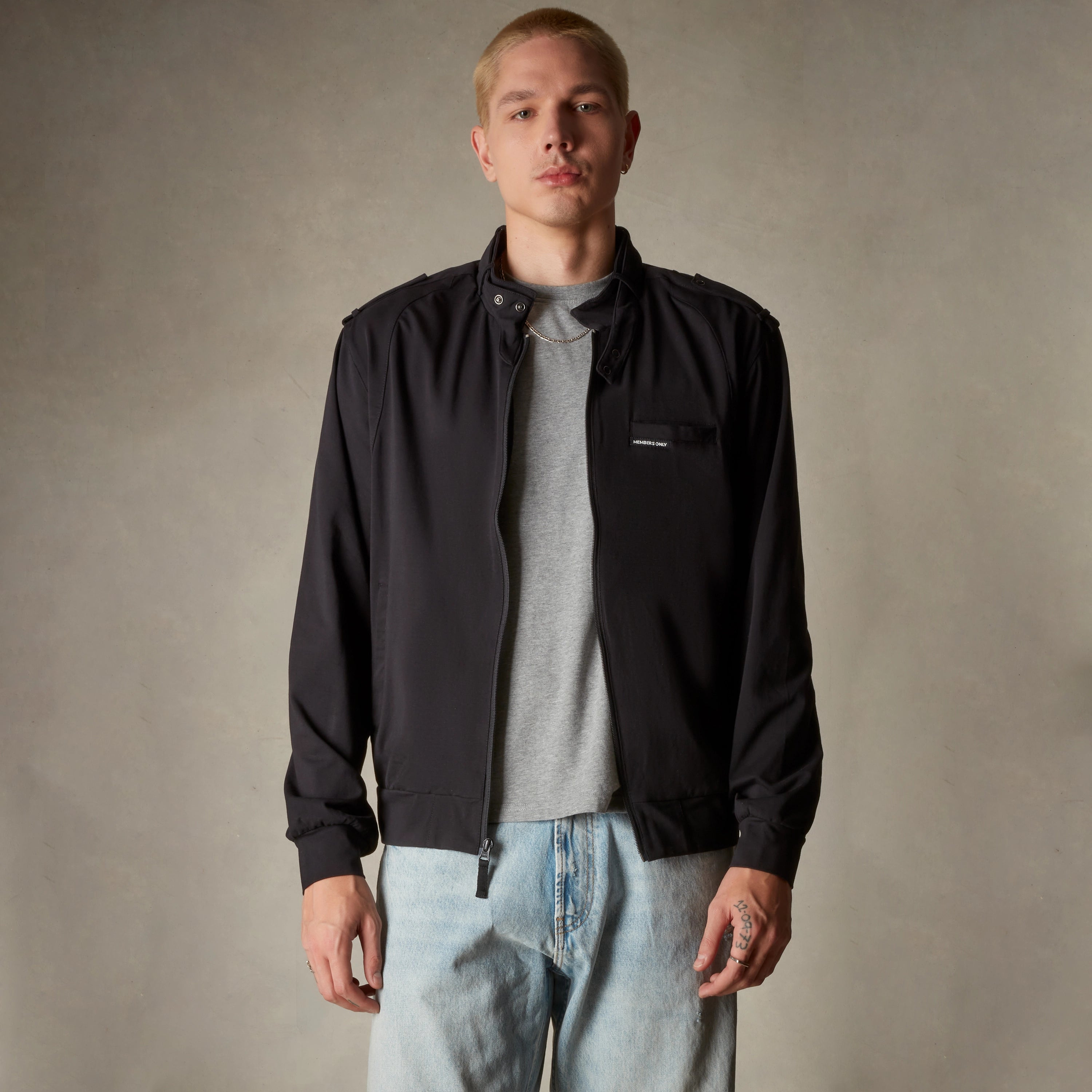 Мужская спортивная клубная куртка Member Only, черный
Мужская спортивная клубная куртка Member Only, черный