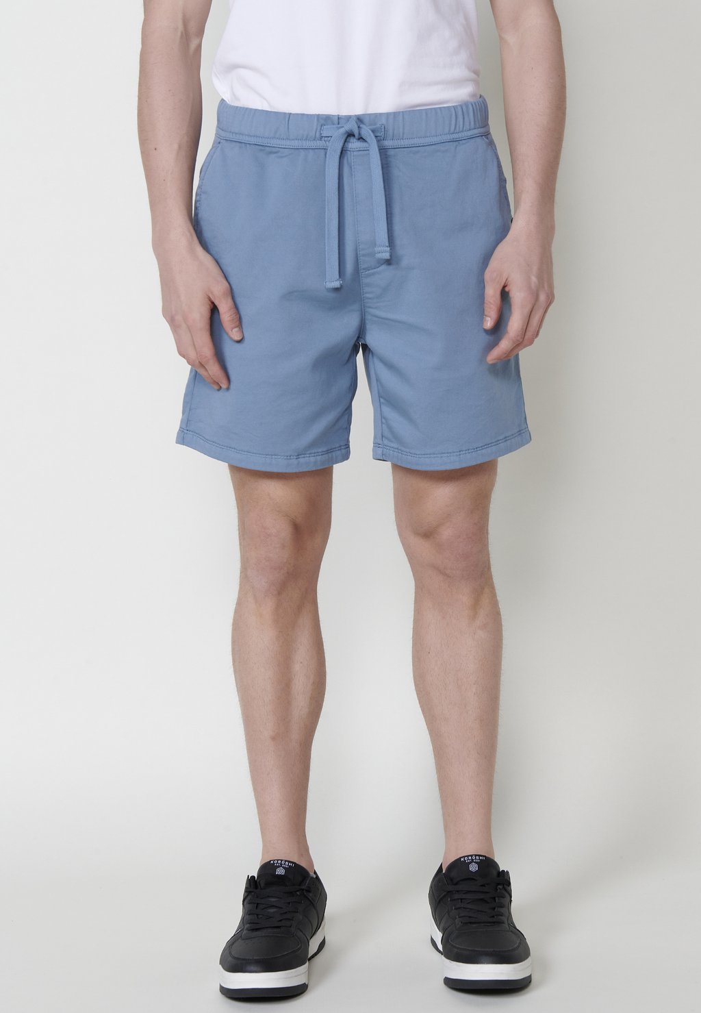 Шорты JOGGER BERMUDA - Tracksuit bottoms Koroshi, синий
Шорты JOGGER BERMUDA - Tracksuit bottoms Koroshi, синий