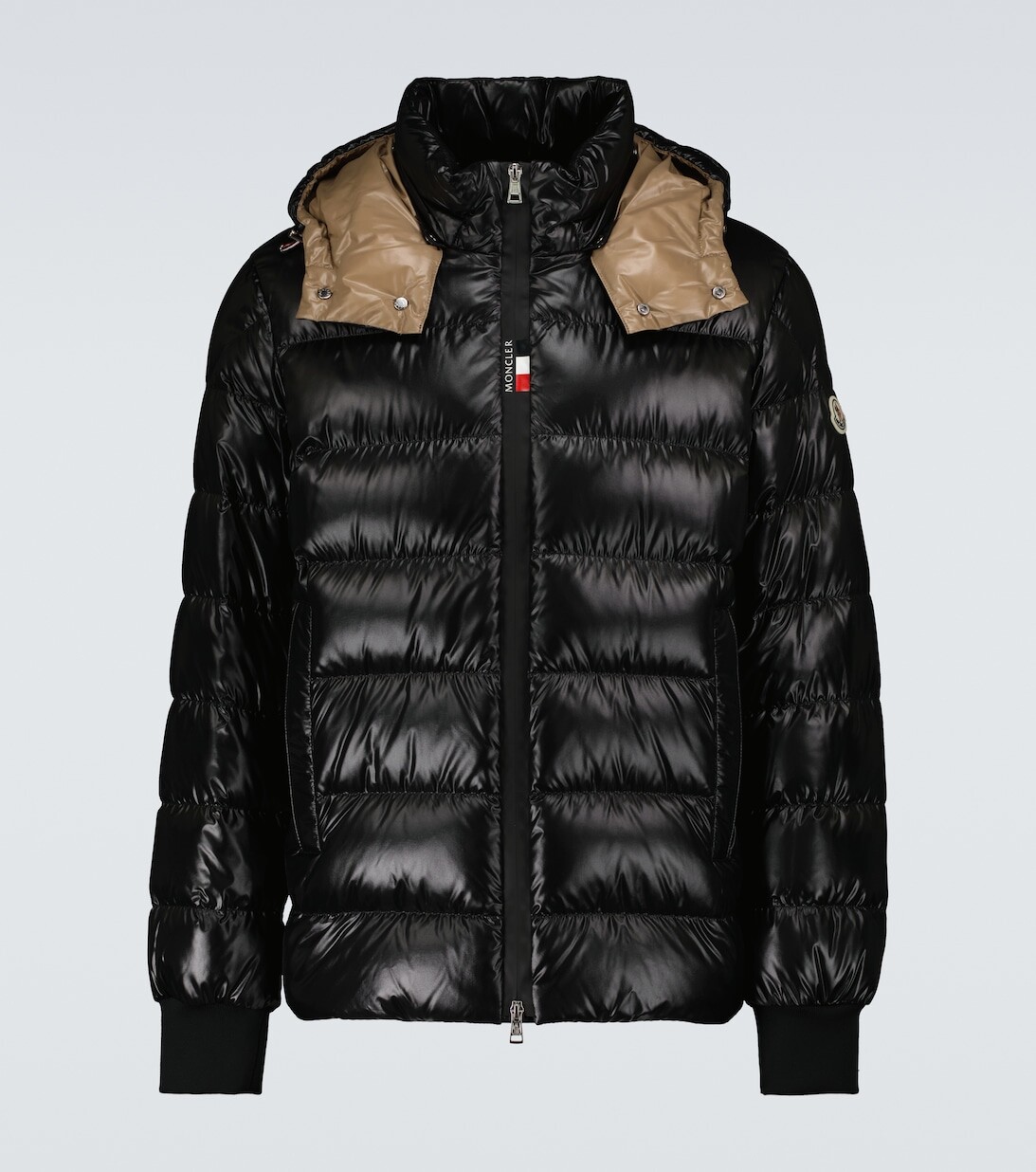 Пуховик из нейлона Cuvellier Moncler, черный
Пуховик из нейлона Cuvellier Moncler, черный