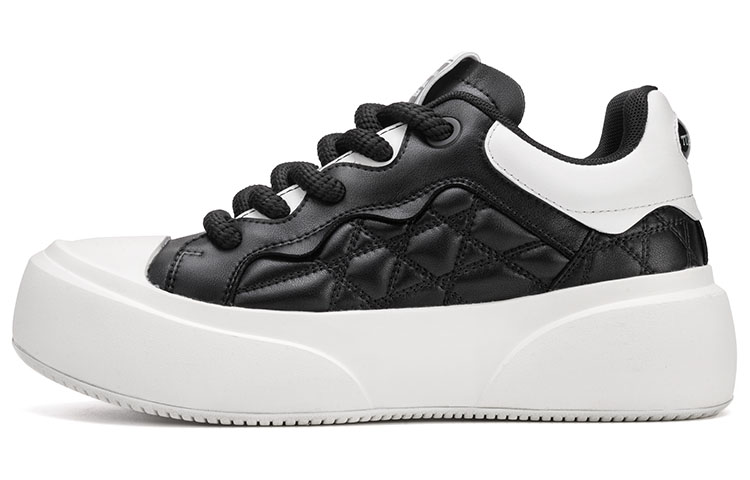 Инновационная серия Низкие скейтбордные кроссовки мужские TUATARA, Черный
Инновационная серия Низкие скейтбордные кроссовки мужские TUATARA, Черный