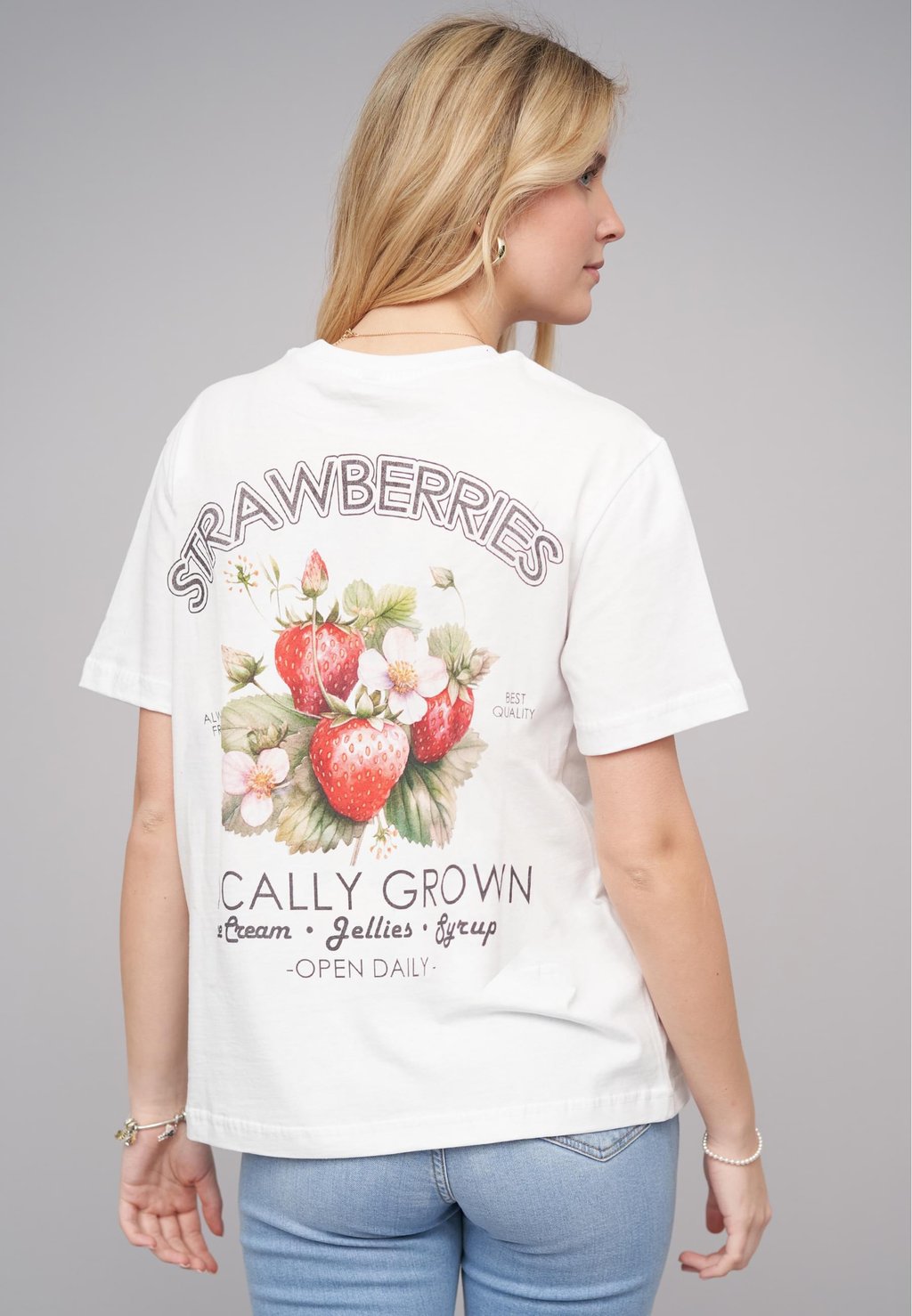 Футболка с принтом LOCALLY GROWN Cloud 5ive, белый
Футболка с принтом LOCALLY GROWN Cloud 5ive, белый