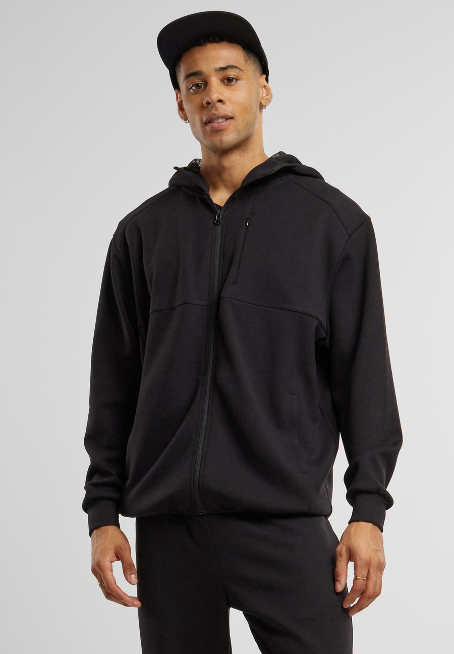 Толстовка Urban Classics POCKET HOODY, Black
Толстовка Urban Classics POCKET HOODY, Black