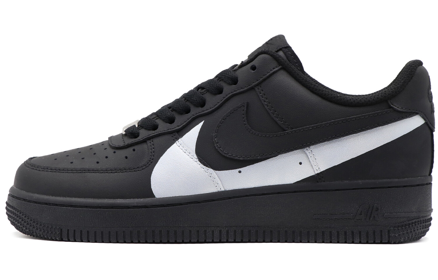 Мужские кроссовки для скейтбординга Nike Air Force 1, Black 
Мужские кроссовки для скейтбординга Nike Air Force 1, Black
