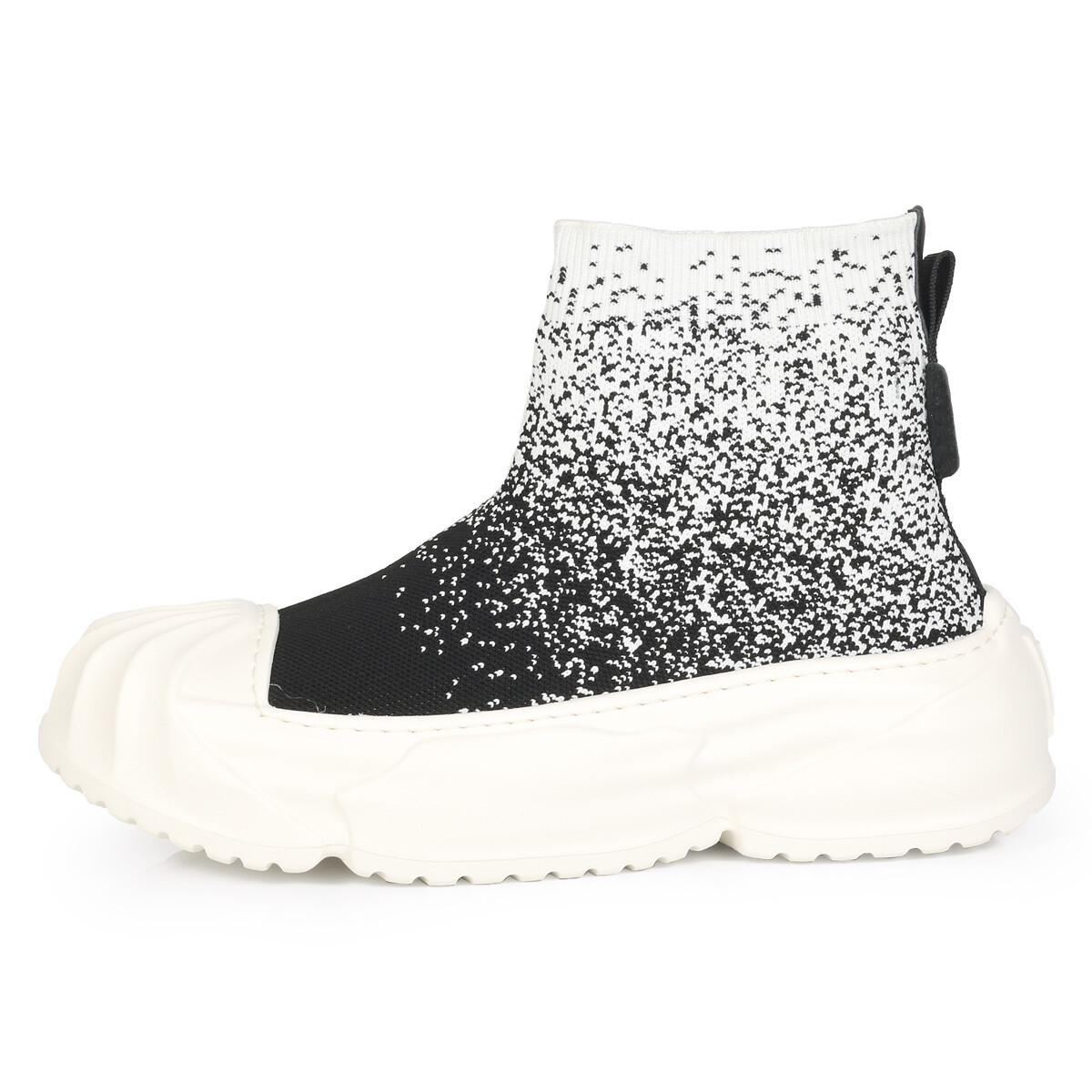 Ботинки мужские белый Tieke
Ботинки мужские белый Tieke