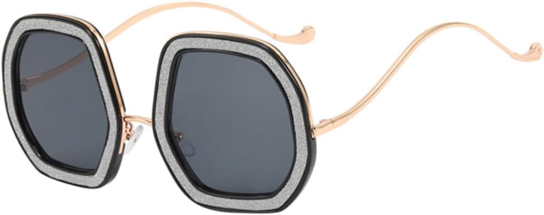 Крупные женские солнцезащитные очки в черной оправе с блестящими заклепками, изогнутые дужки, винтажный стиль, защита от УФ-излучения, летние очки для отдыха на природе и отпуска Beavorty, Grey
Крупные женские солнцезащитные очки в черной оправе с блестящими заклепками, изогнутые дужки, винтажный стиль, защита от УФ-излучения, летние очки для отдыха на природе и отпуска Beavorty, Grey