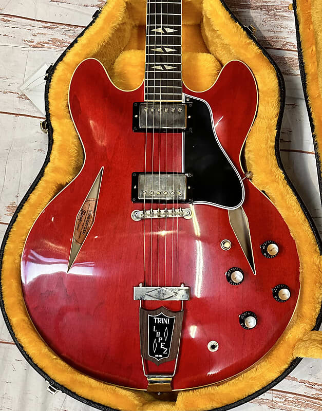 Электрогитара Gibson 1964 Trini Lopez Standard Reissue VOS 60s Cherry New Unplayed Auth Dlr 7lb 15oz #089
Электрогитара Gibson 1964 Trini Lopez Standard Reissue VOS 60s Cherry New Unplayed Auth Dlr 7lb 15oz #089