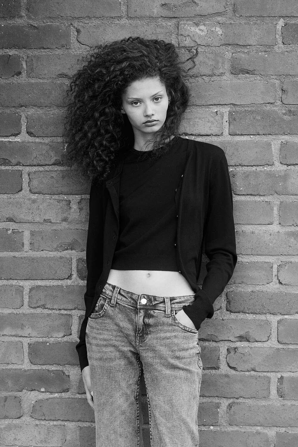 Футболка из тонкой вязки. H&M, черный
Футболка из тонкой вязки. H&M, черный