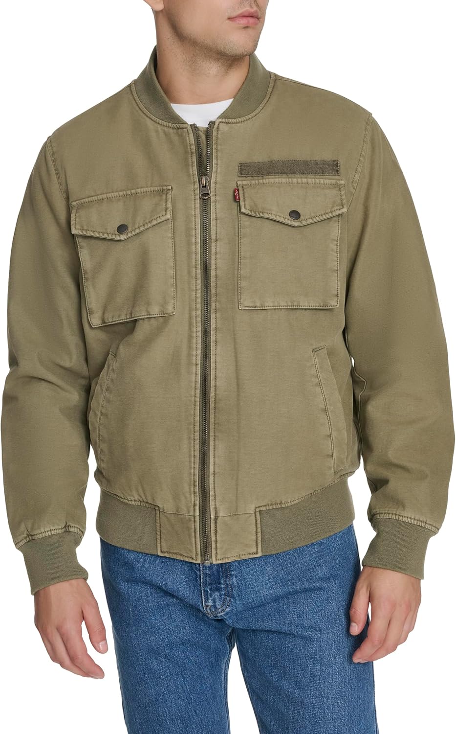 Легкая мужская куртка-бомбер Levi's MA-1 Flight на молнии, Light Olive Cotton
Легкая мужская куртка-бомбер Levi's MA-1 Flight на молнии, Light Olive Cotton