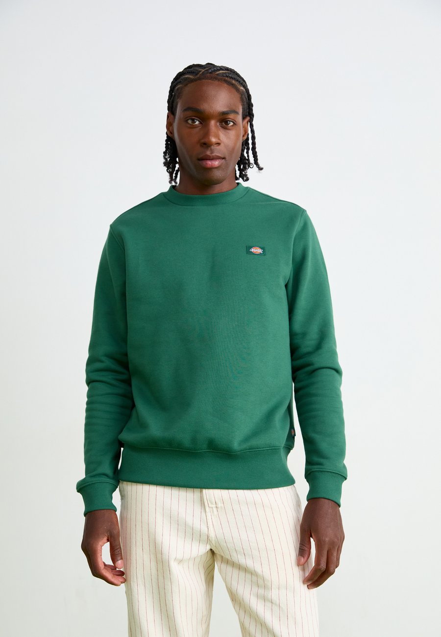 Толстовка Dickies OAKPORT, Pine Needle Green/Dyed Denim
Толстовка Dickies OAKPORT, Pine Needle Green/Dyed Denim