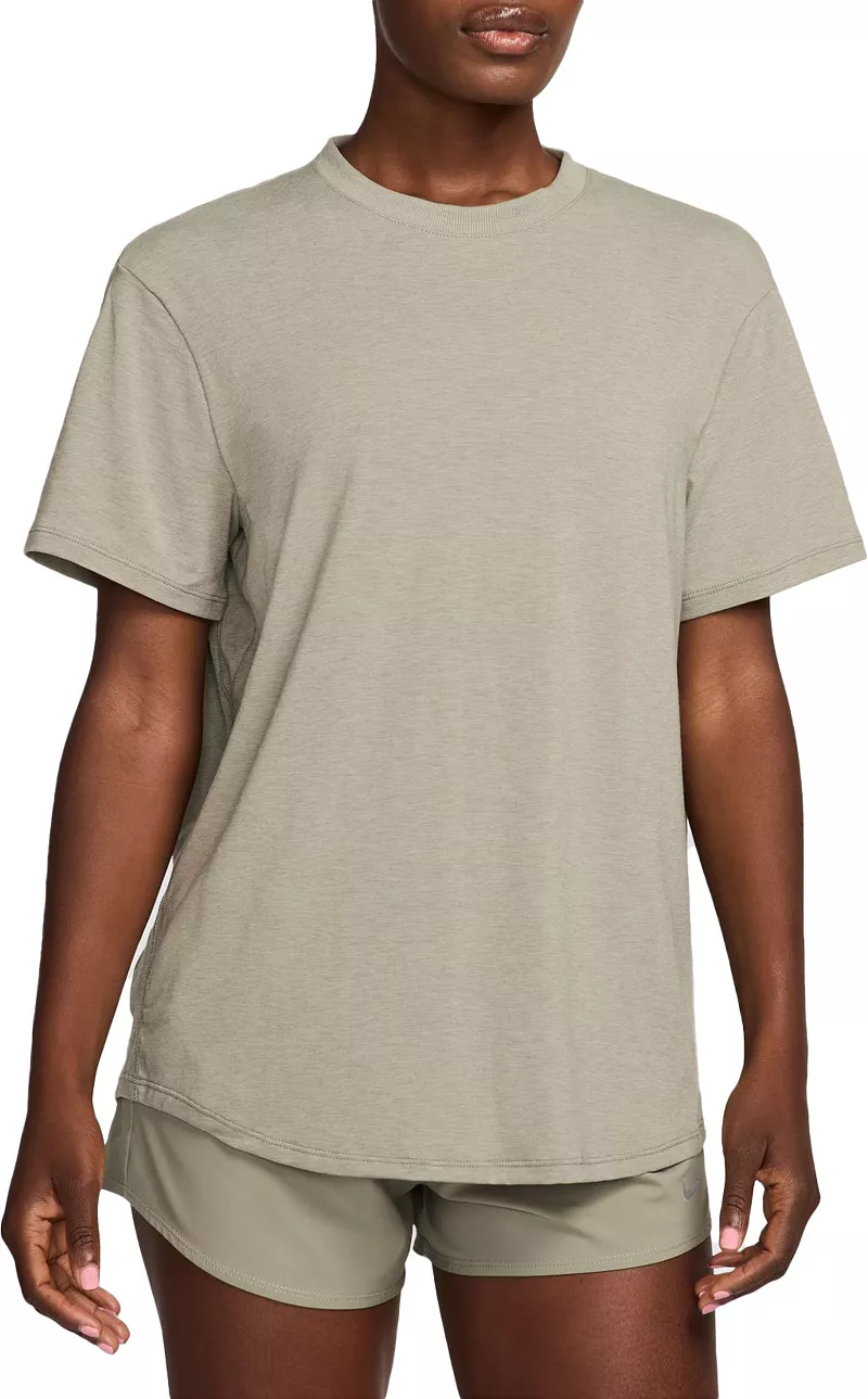 Женская футболка свободного кроя Nike One Dri-FIT с короткими рукавами, цвет Light Army
Женская футболка свободного кроя Nike One Dri-FIT с короткими рукавами, цвет Light Army