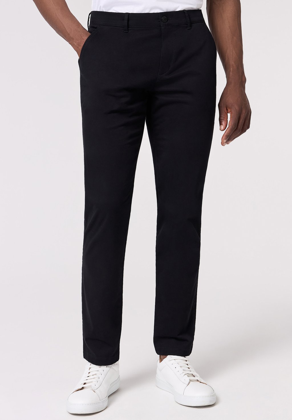 Чиносы ROY ROBSON, черный
Чиносы ROY ROBSON, черный