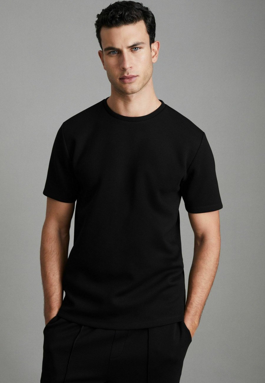 Футболка Reiss REGULAR FIT-BRADLEY INTERLOCK CREW NECK, Black, Черный, Футболка Reiss REGULAR FIT-BRADLEY INTERLOCK CREW NECK, Black
Футболка Reiss REGULAR FIT-BRADLEY INTERLOCK CREW NECK, Black, Черный, Футболка Reiss REGULAR FIT-BRADLEY INTERLOCK CREW NECK, Black