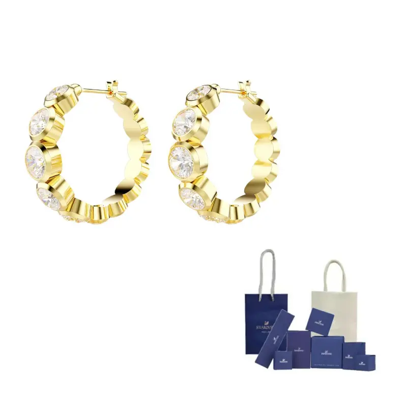 Комплект золотых серег с круглыми камнями Swarovski, белый
Комплект золотых серег с круглыми камнями Swarovski, белый