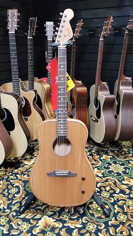 Акустическая гитара Fender Highway Series Dreadnought Mahogany Top 2023 - Present - All Mahogany
Акустическая гитара Fender Highway Series Dreadnought Mahogany Top 2023 - Present - All Mahogany