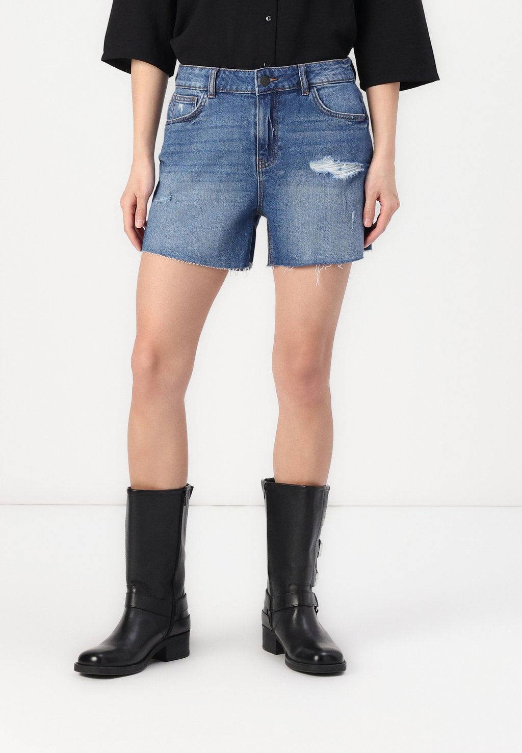 Джинсовые шорты NMROLLA REGULAR Noisy May, деним
Джинсовые шорты NMROLLA REGULAR Noisy May, деним