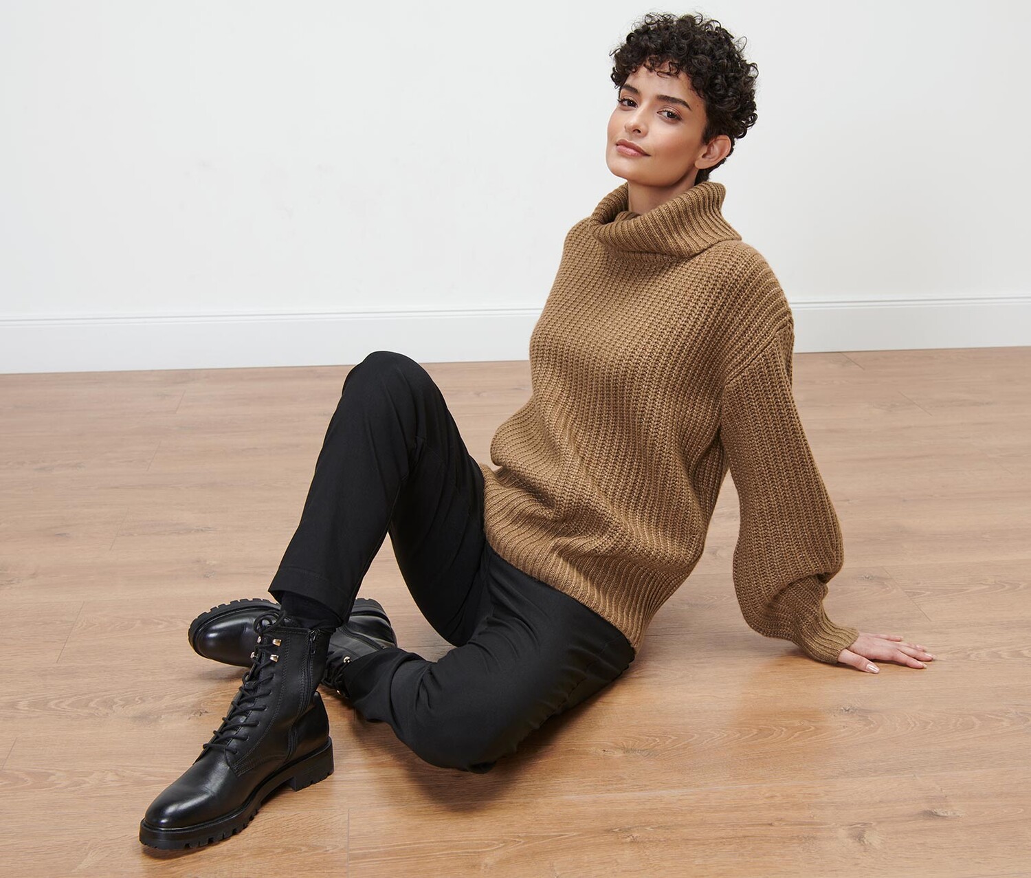 Свитер крупной вязки с водолазкой Tchibo, коньяк
Свитер крупной вязки с водолазкой Tchibo, коньяк