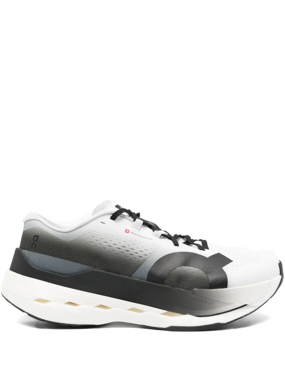 Кроссовки Cloudboom с логотипом On Running, белый
Кроссовки Cloudboom с логотипом On Running, белый