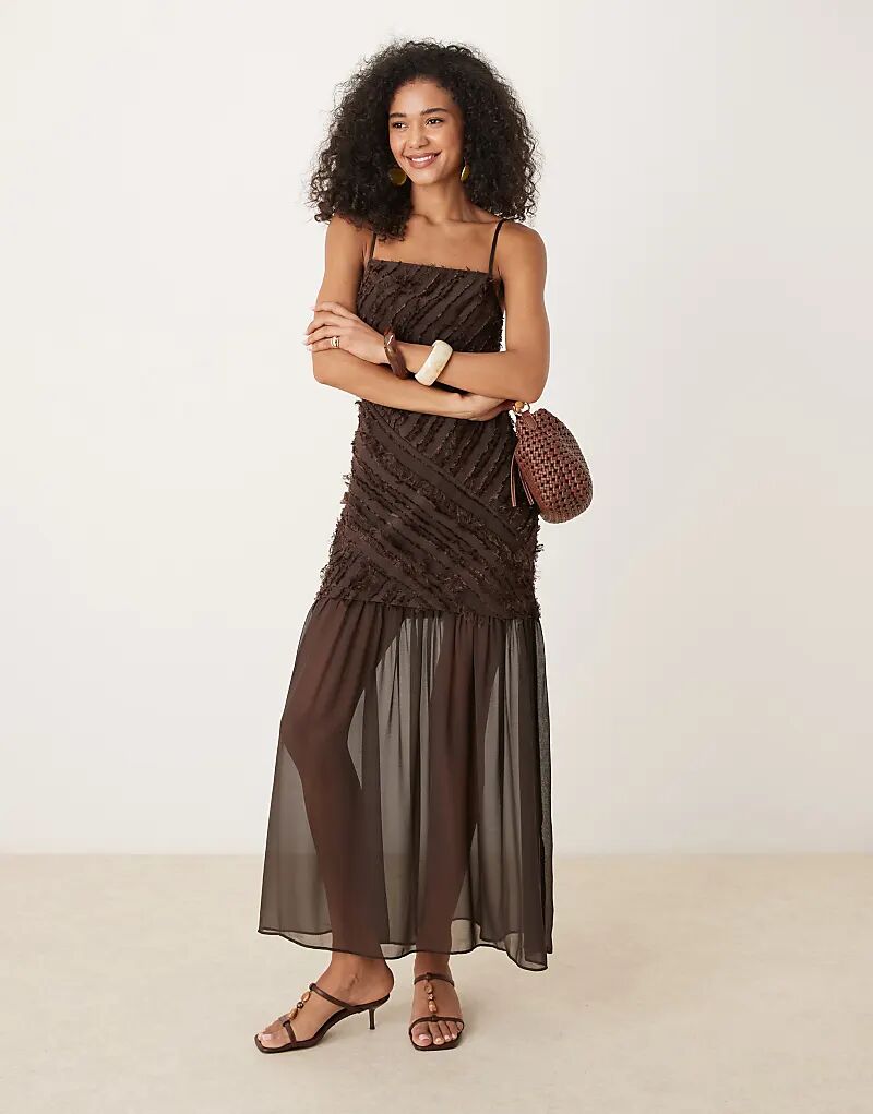 Платье миди ASOS DESIGN с заниженной талией и текстурированной отделкой шоколадного цвета
Платье миди ASOS DESIGN с заниженной талией и текстурированной отделкой шоколадного цвета