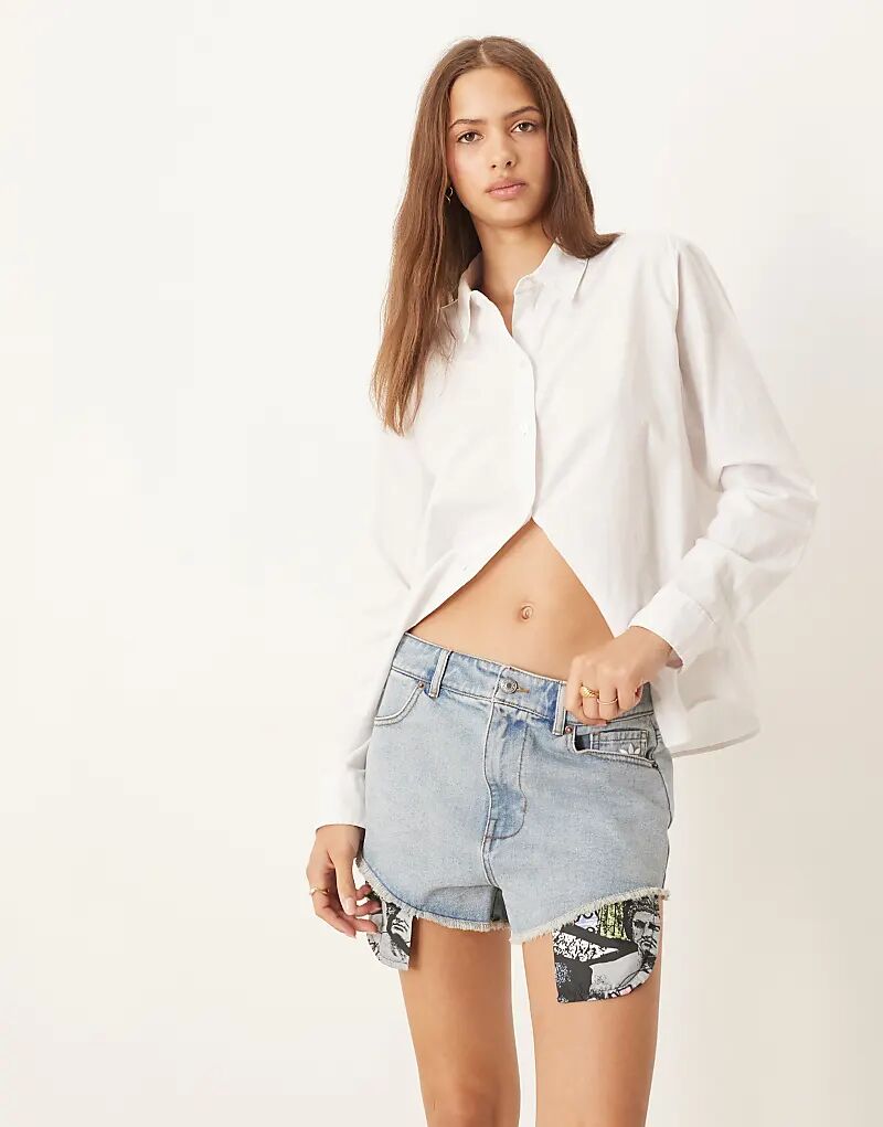 Джинсовые шорты Adidas Originals Adidas x Jeremy Scott цвета индиго
Джинсовые шорты Adidas Originals Adidas x Jeremy Scott цвета индиго