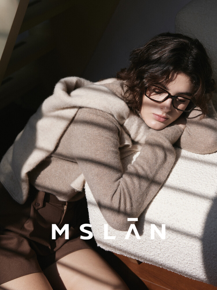 Свитер шерстяной MSlan женский, черный
Свитер шерстяной MSlan женский, черный