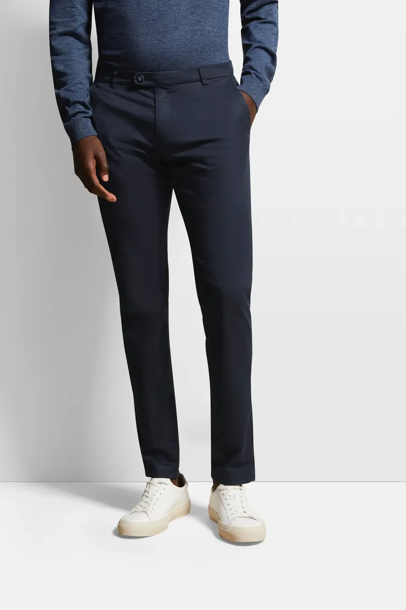 Брюки-чиносы bugatti с добавлением эластана, цвет морской волны
Брюки-чиносы bugatti с добавлением эластана, цвет морской волны