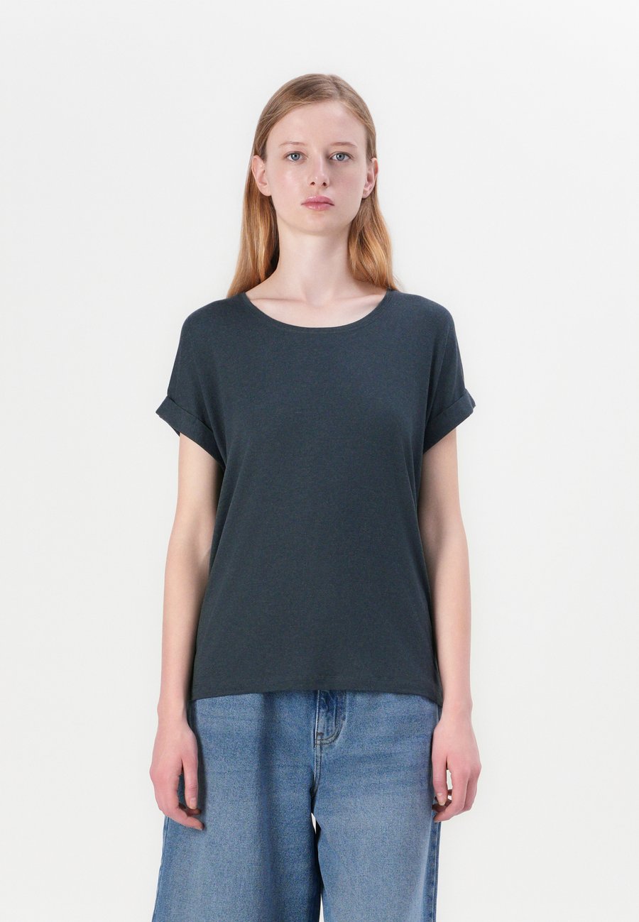 Блуза ONLY MOSTER O-NECK, Magical Forest/Dark Green
Блуза ONLY MOSTER O-NECK, Magical Forest/Dark Green