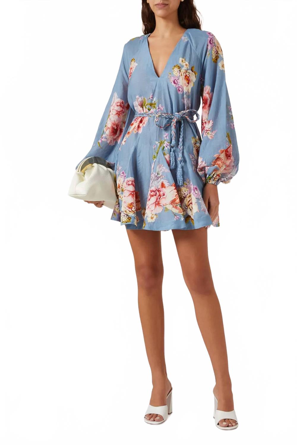 Короткое платье с плетеным поясом в розово-голубой расцветке Hemant & Nandita
Короткое платье с плетеным поясом в розово-голубой расцветке Hemant & Nandita