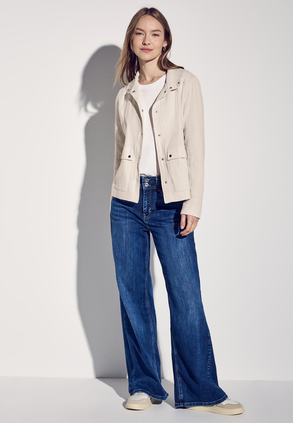 Легкая куртка Street One, бежевый 
Легкая куртка Street One, бежевый