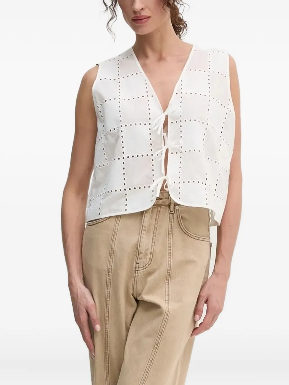 Топ с завязками спереди и люверсами IVY OAK, белый
Топ с завязками спереди и люверсами IVY OAK, белый