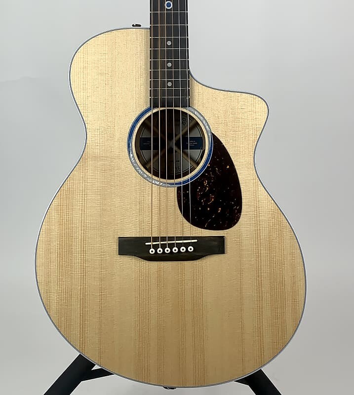 Акустическая гитара Martin Road Series SC-13E - Natural
Акустическая гитара Martin Road Series SC-13E - Natural