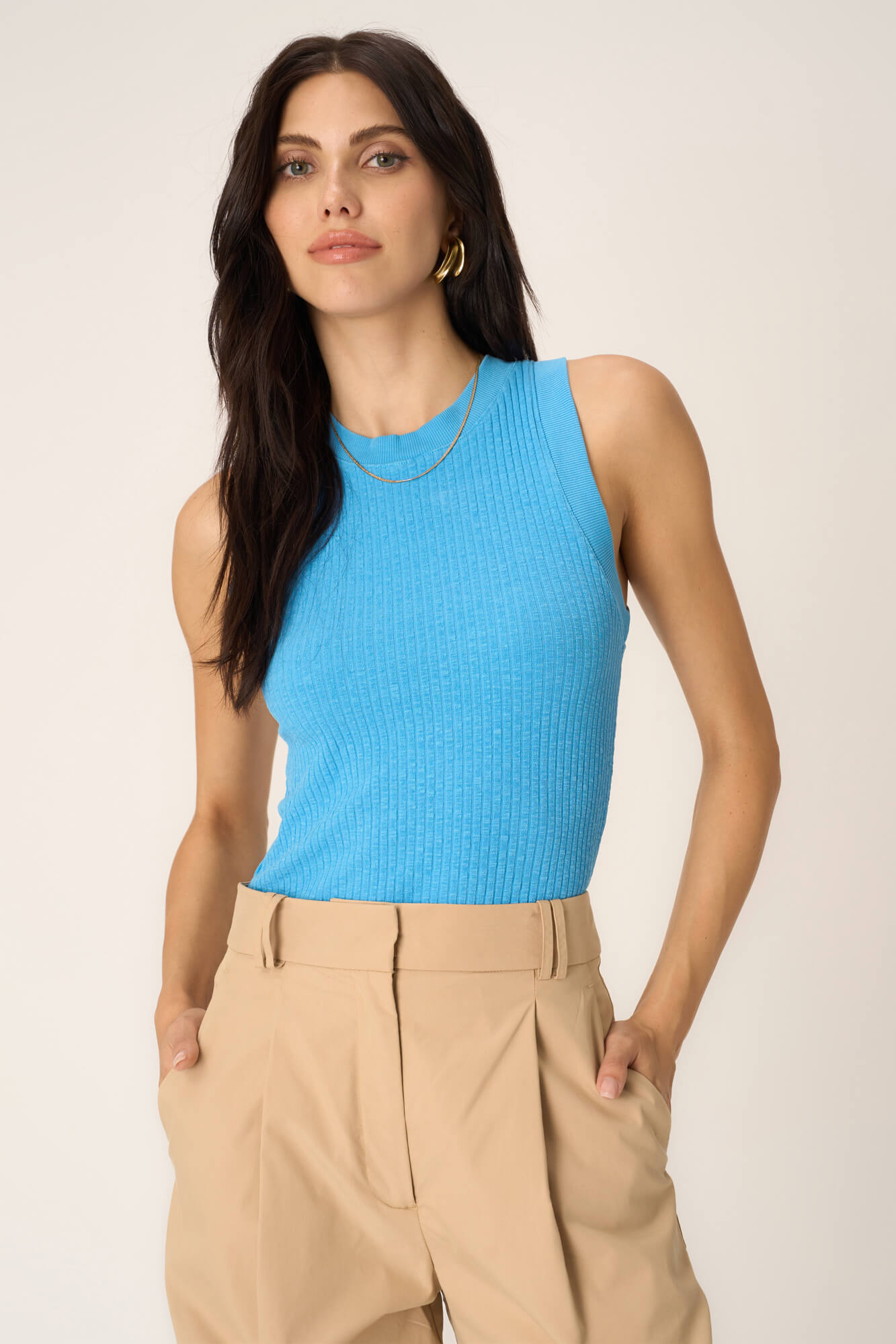 Приталенный майка-танк на бретелях расербэк из ребристой ткани PROJECT SOCIAL T, синий
Приталенный майка-танк на бретелях расербэк из ребристой ткани PROJECT SOCIAL T, синий