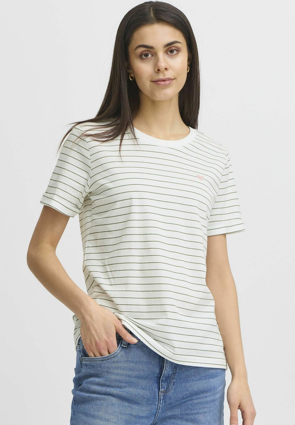 Футболка с принтом AMORA Fransa, зеленый 
Футболка с принтом AMORA Fransa, зеленый