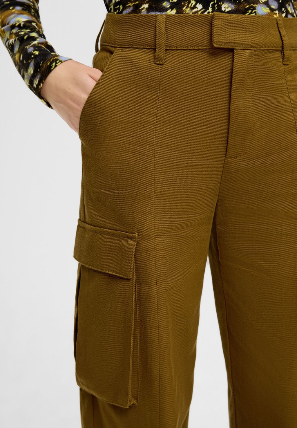 Брюки карго IN QUALITÄT QS, хаки
Брюки карго IN QUALITÄT QS, хаки