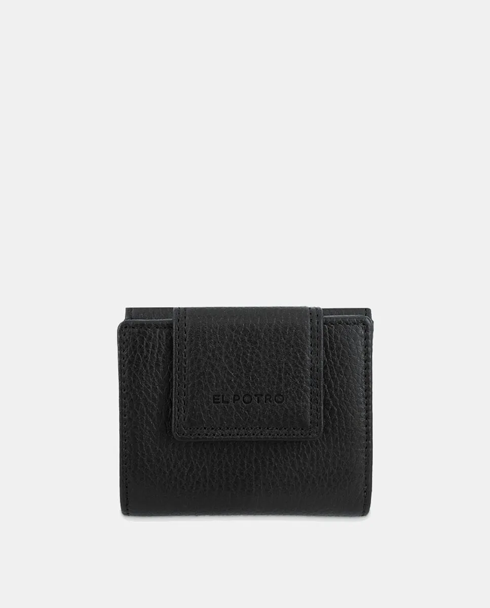 Маленький женский кошелек из яловой кожи черного цвета El Potro
Маленький женский кошелек из яловой кожи черного цвета El Potro