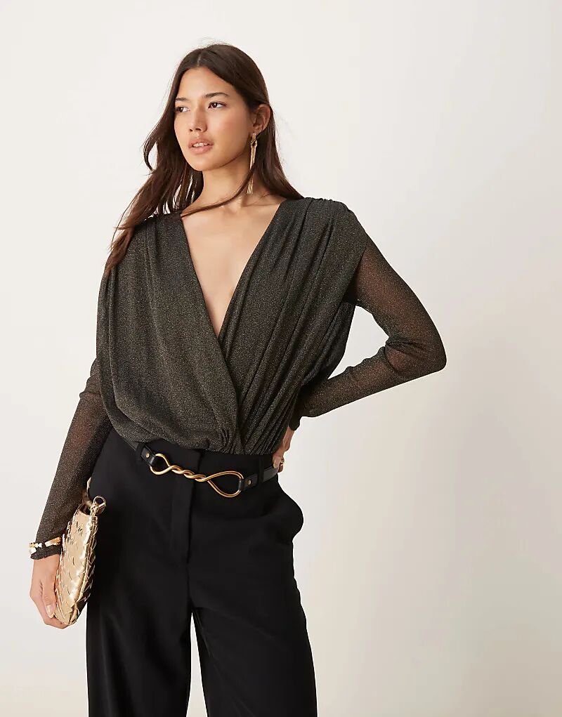 Драпированный боди из черного блестящего материала Abercrombie & Fitch
Драпированный боди из черного блестящего материала Abercrombie & Fitch