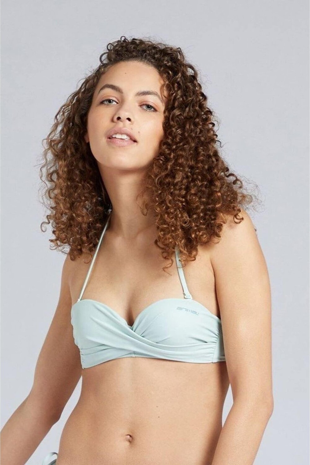 Верх бикини-бандо из переработанной ткани дока Animal, зеленый
Верх бикини-бандо из переработанной ткани дока Animal, зеленый