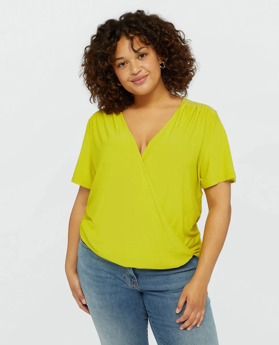 Женская футболка скрещенная спереди с вышивкой спереди на плечах золотой нитью Fiorella Rubino, желтый 
Женская футболка скрещенная спереди с вышивкой спереди на плечах золотой нитью Fiorella Rubino, желтый